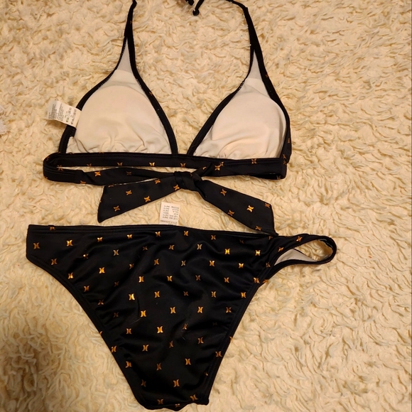 Hurley - black and gold bikini - Picture 3 of 6